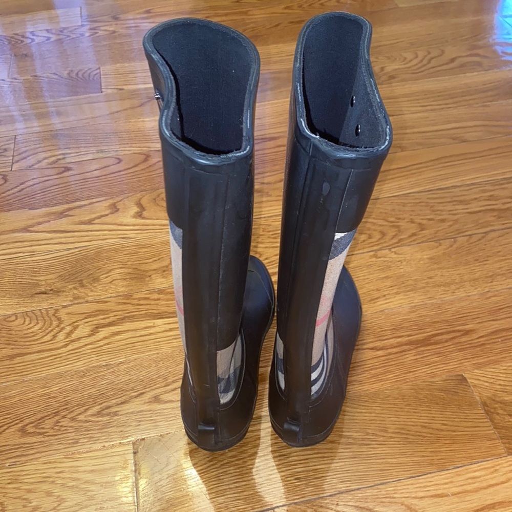 Burberry Rain boots - Picture 2 of 4
